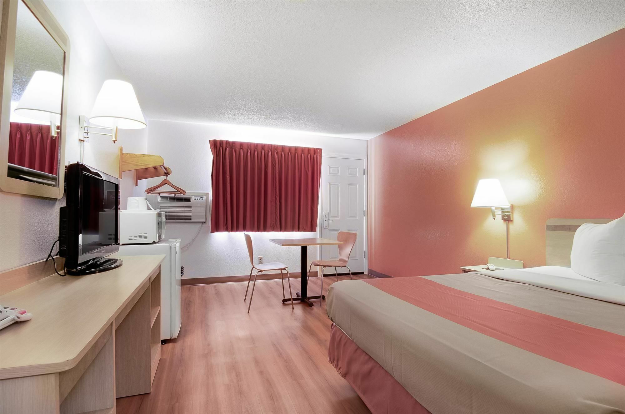 Motel 6-Colby, Ks Buitenkant foto