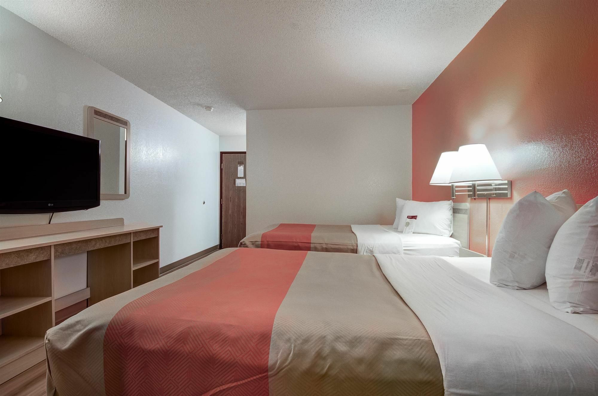 Motel 6-Colby, Ks Buitenkant foto